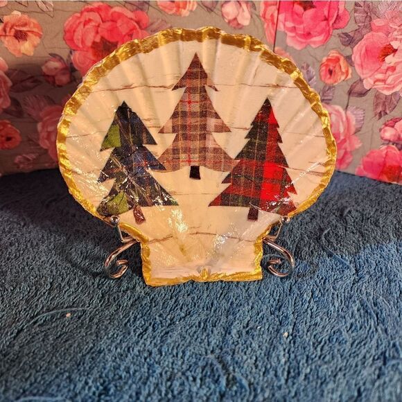Other - Decoupage Scalloped shells  